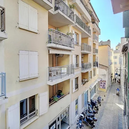 Laurier-200m Plage-4min Palais-verrière Côte D’azur Cannes