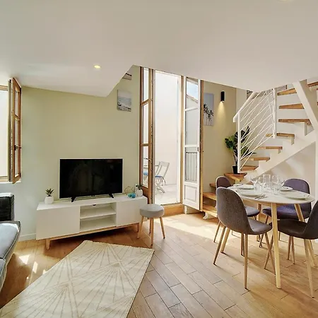 Apartment Laurier-200m Plage-4min Palais-verrière Côte D’azur *