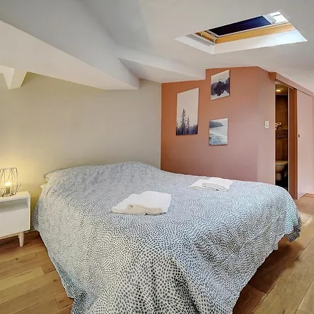 Immeuble Aux Fleurs-200m Des Plages - 4 Min Palais - Verriere Cote D'azur Apartment