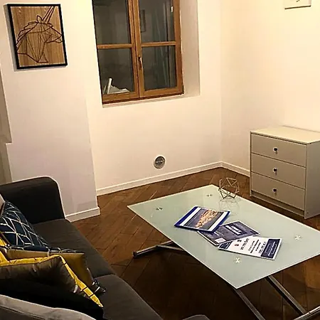 Immeuble Aux Fleurs-200m Des Plages - 4 Min Palais - Verriere Cote D'azur